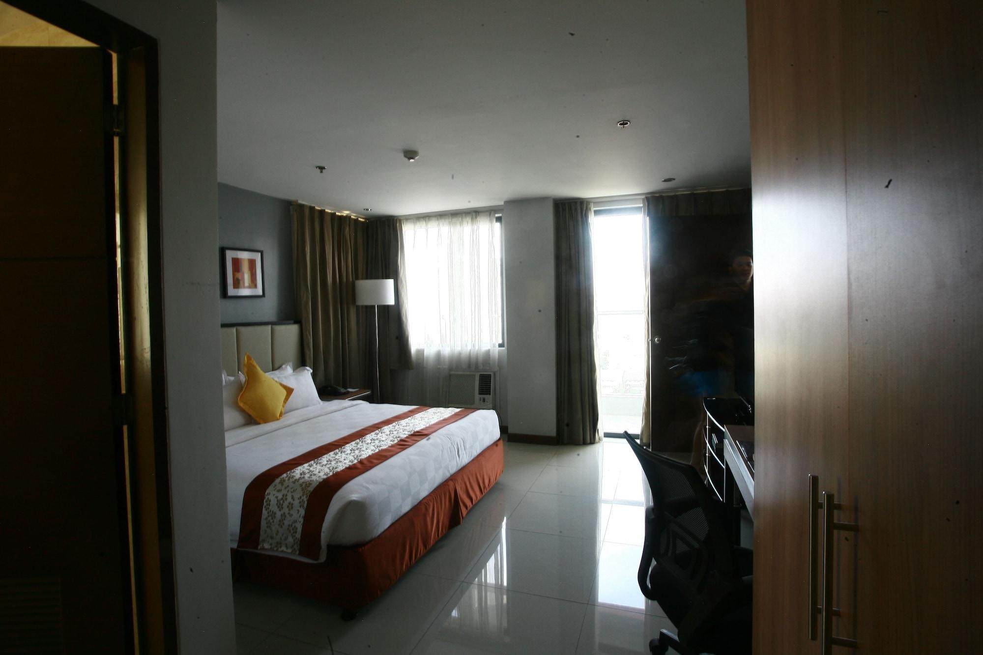 Ace Hotel And Suites Pasig City Екстериор снимка