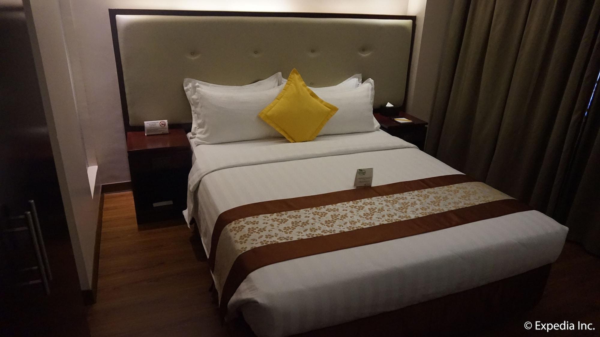 Ace Hotel And Suites Pasig City Екстериор снимка