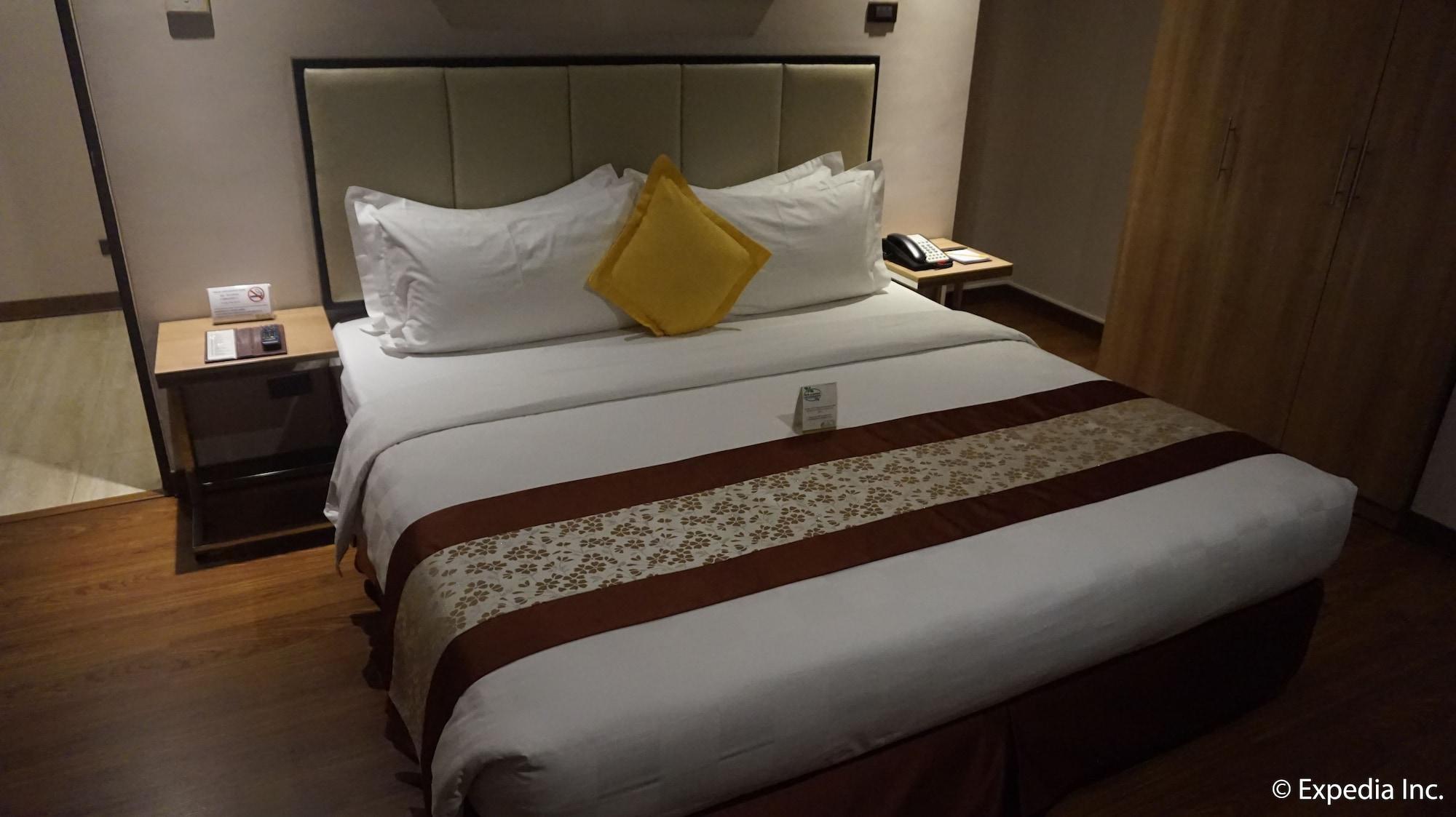 Ace Hotel And Suites Pasig City Екстериор снимка